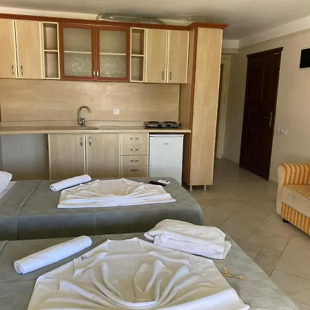 Superb Flat With Shared Pool In Cesme Appartement