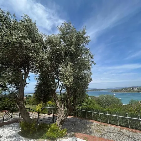 Superb Flat With Shared Pool In Cesme Appartement *