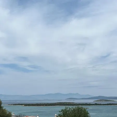 Superb Flat With Shared Pool In Cesme